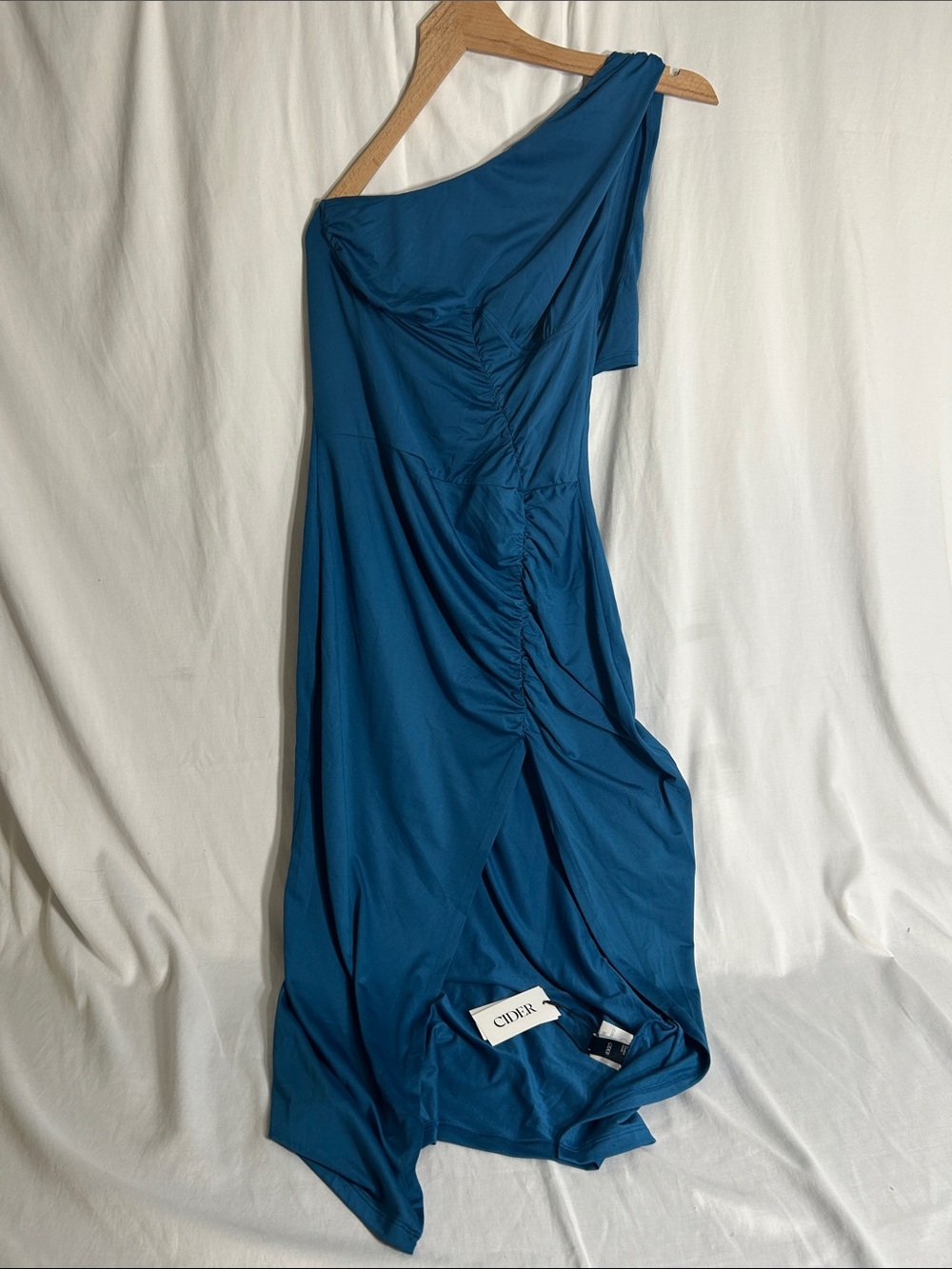 Cider One-Shoulder Teal Maxi Dress with Ruched Detail